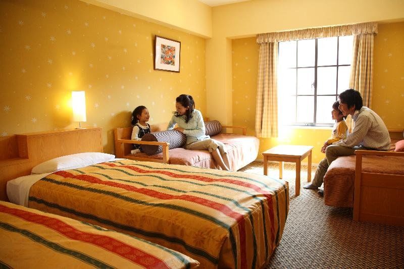 Tokyo Disney Celebration Hotel Ураясу Экстерьер фото