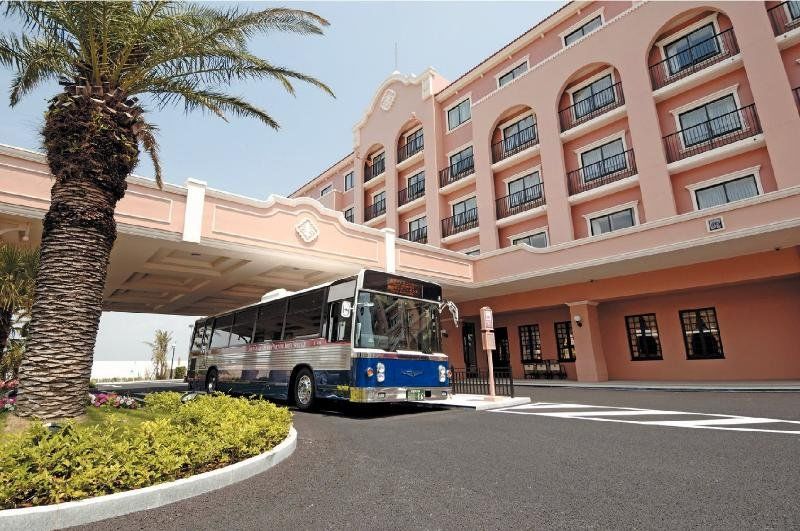 Tokyo Disney Celebration Hotel Ураясу Экстерьер фото