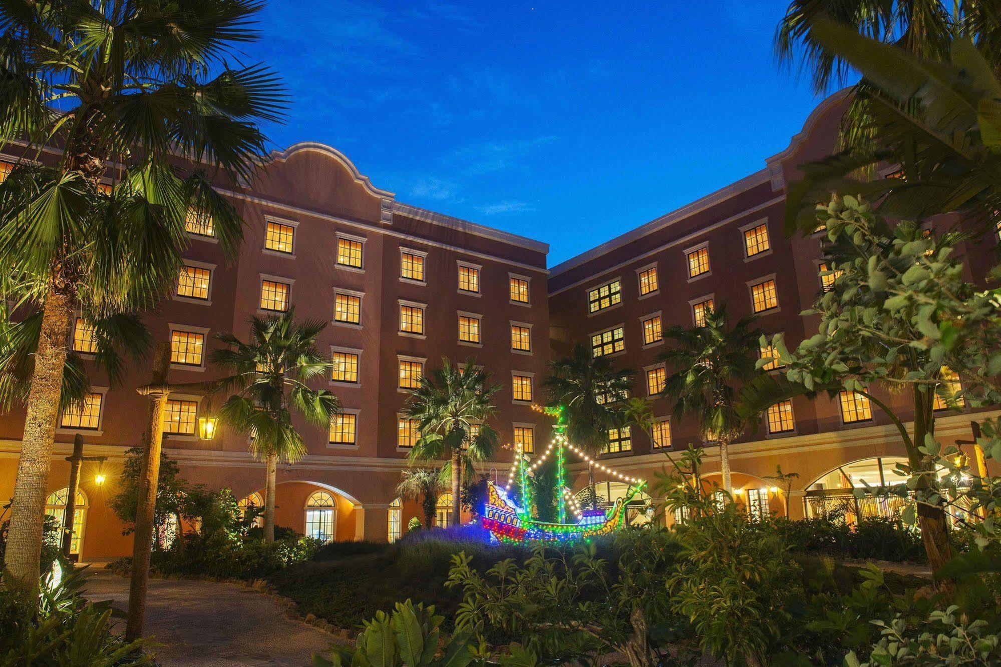 Tokyo Disney Celebration Hotel Ураясу Экстерьер фото