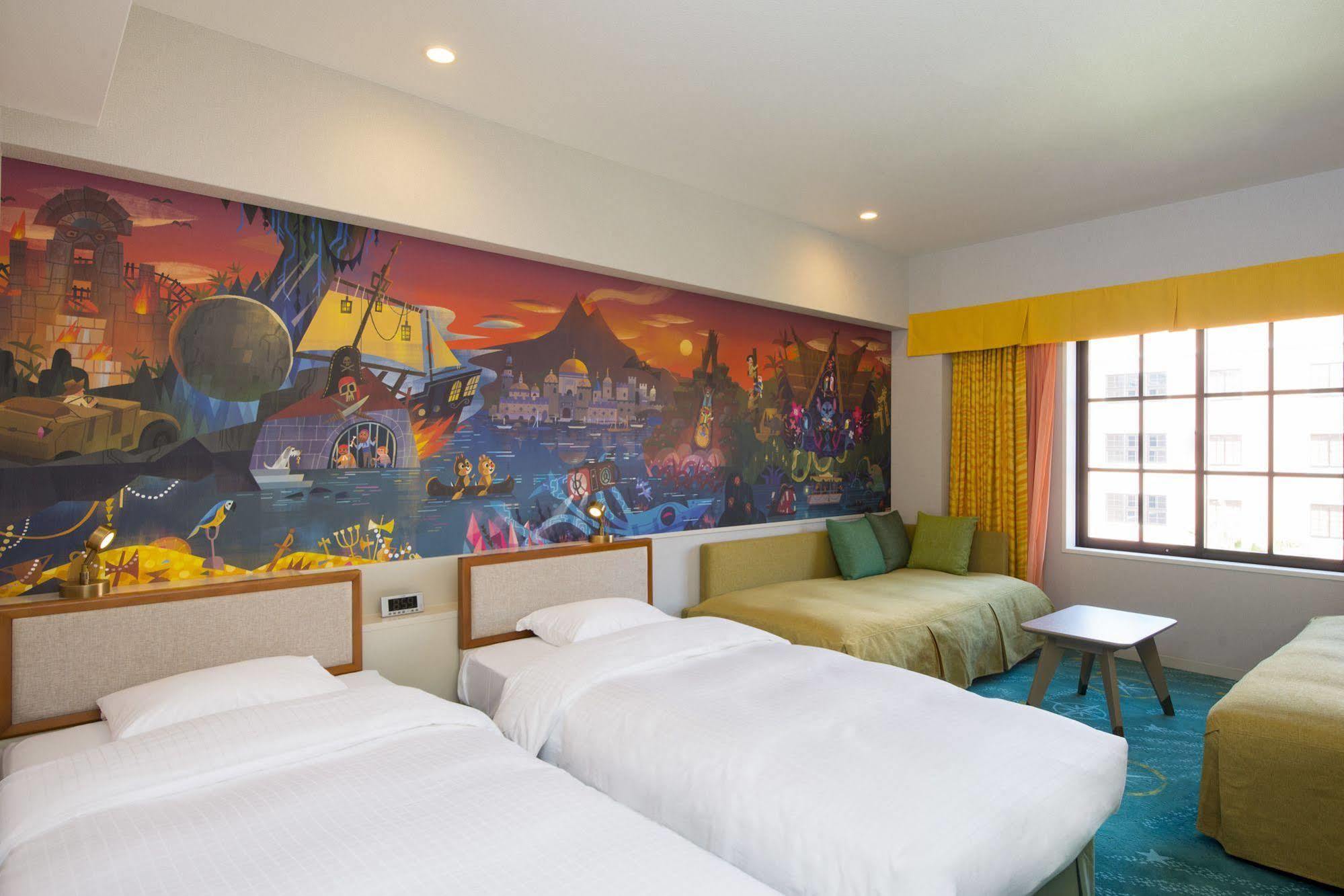 Tokyo Disney Celebration Hotel Ураясу Экстерьер фото