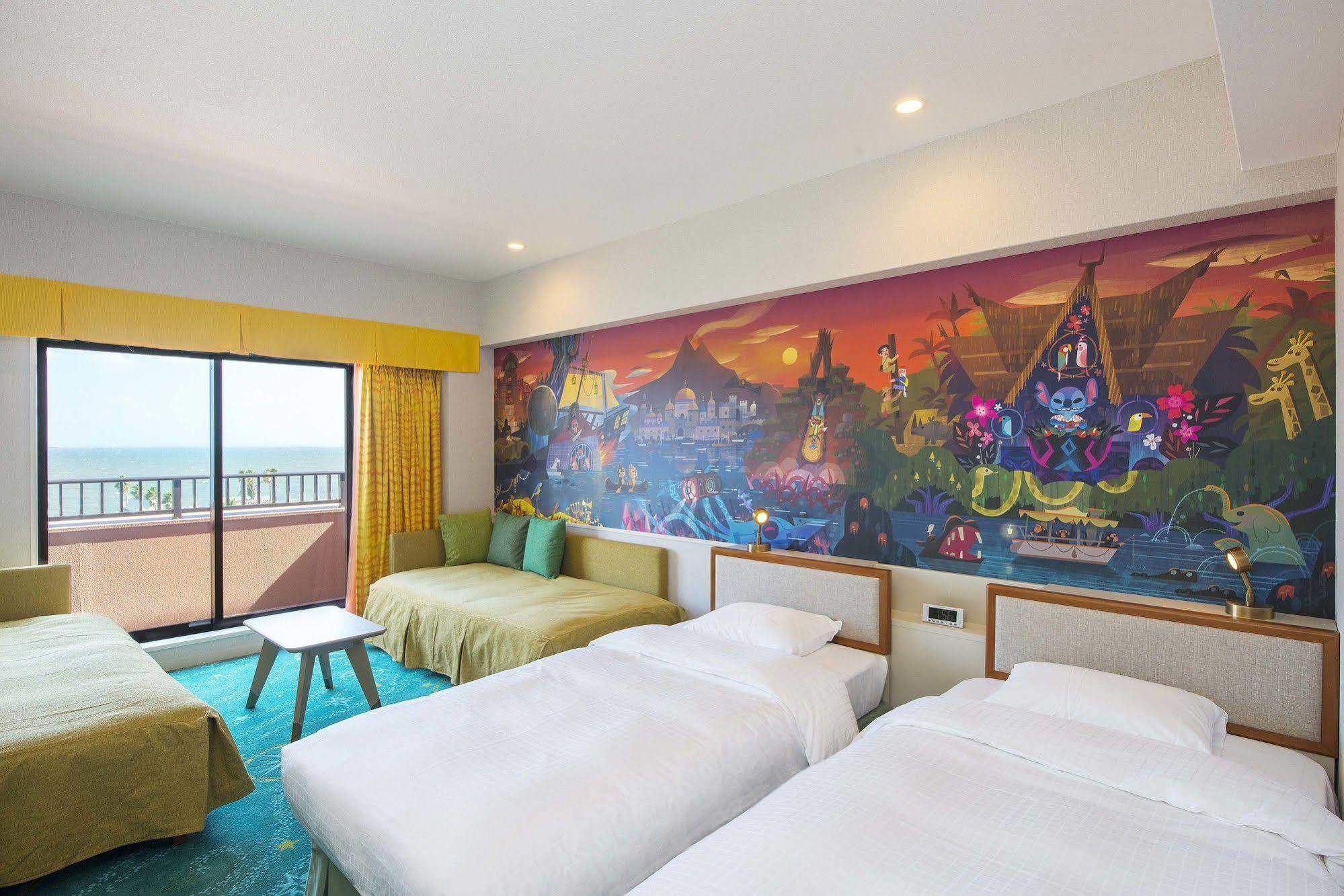 Tokyo Disney Celebration Hotel Ураясу Экстерьер фото