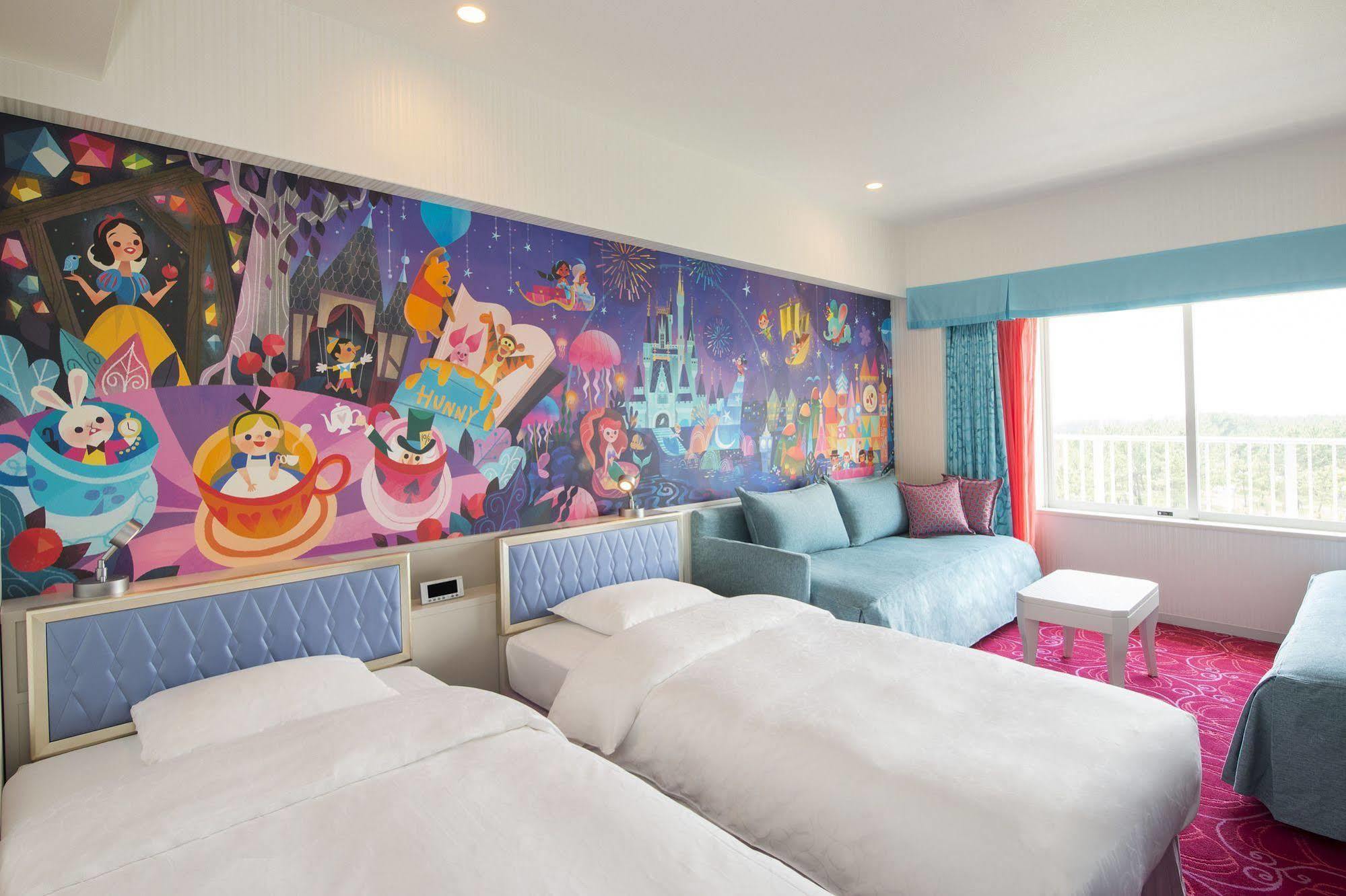 Tokyo Disney Celebration Hotel Ураясу Экстерьер фото